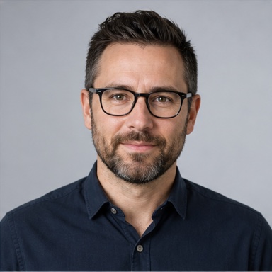 Illustrative professional portrait of fictional profile Noah Carter